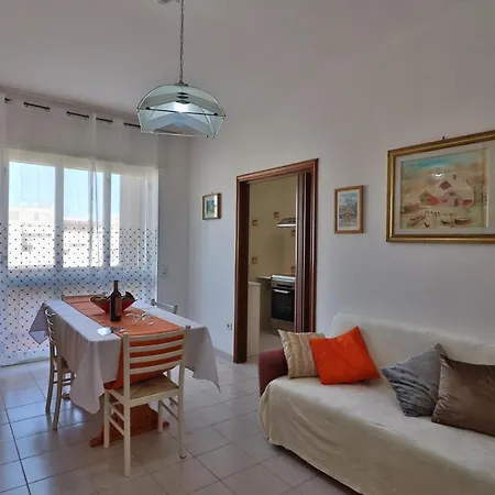 Casa Vacanze Rita 2 A 5 Posti Appartement *