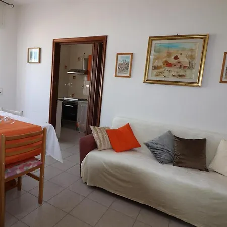 Casa Vacanze Rita 2 A 5 Posti Appartement