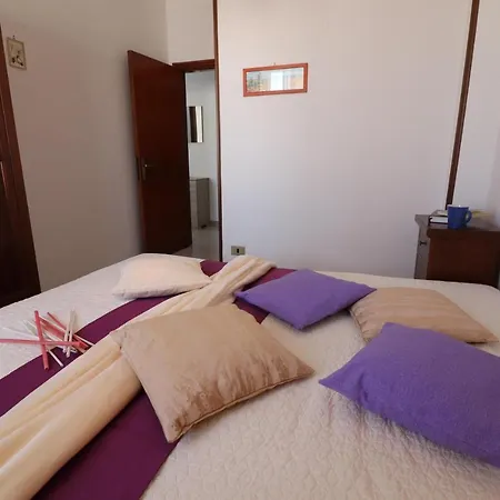 Casa Vacanze Rita 2 A 5 Posti Appartement *