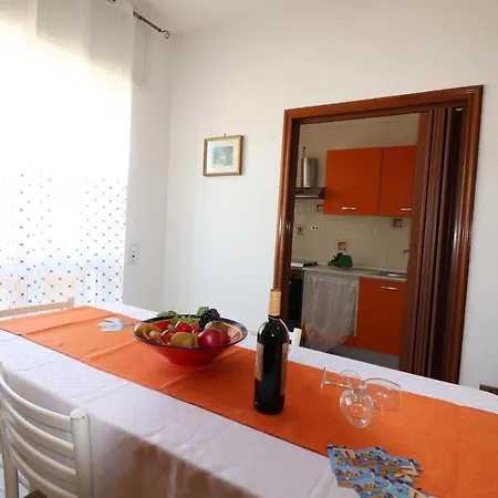 Casa Vacanze Rita 2 A 5 Posti Appartement